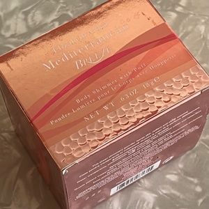 ELIZABETH ARDEN MEDITERRANEAN BREEZE BODY SHIMMER WITH PUFF FULL SIZE WITH BOX